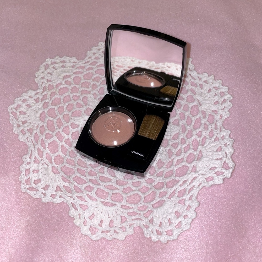 Brand New in Box CHANEL Joues Contraste Powder Blush in 80 Jersey
